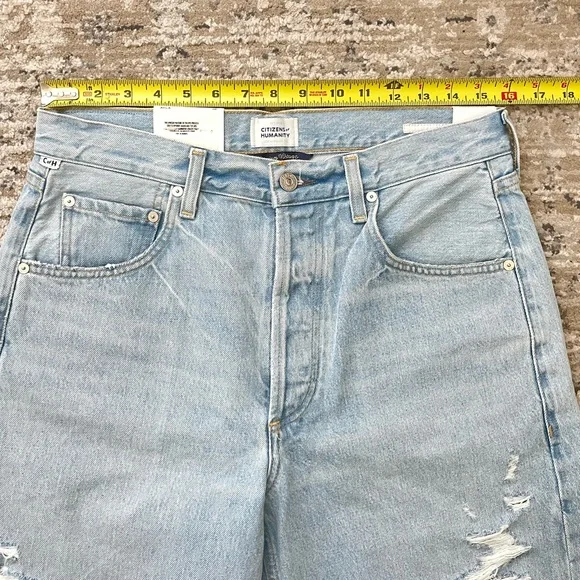 Citizens of Humanity Ayla Baggy Distressed Jean Shorts Starlit Blue Size 28 - Picture 5 of 14